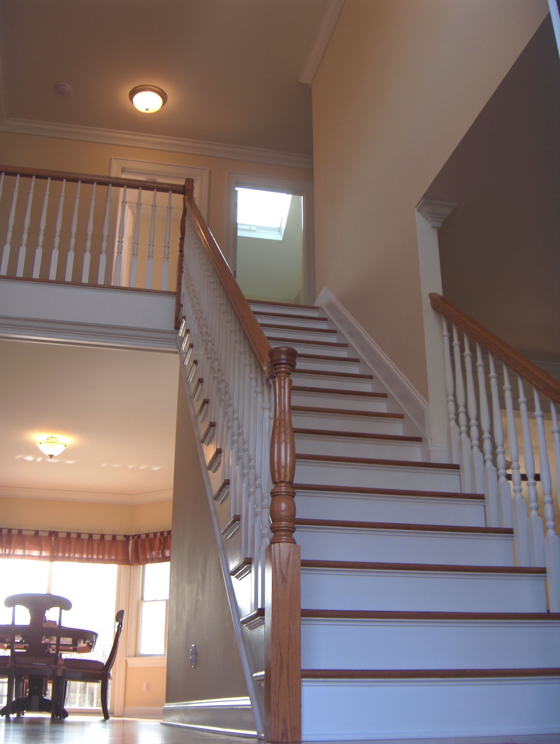 Entry Foyer 1.JPG